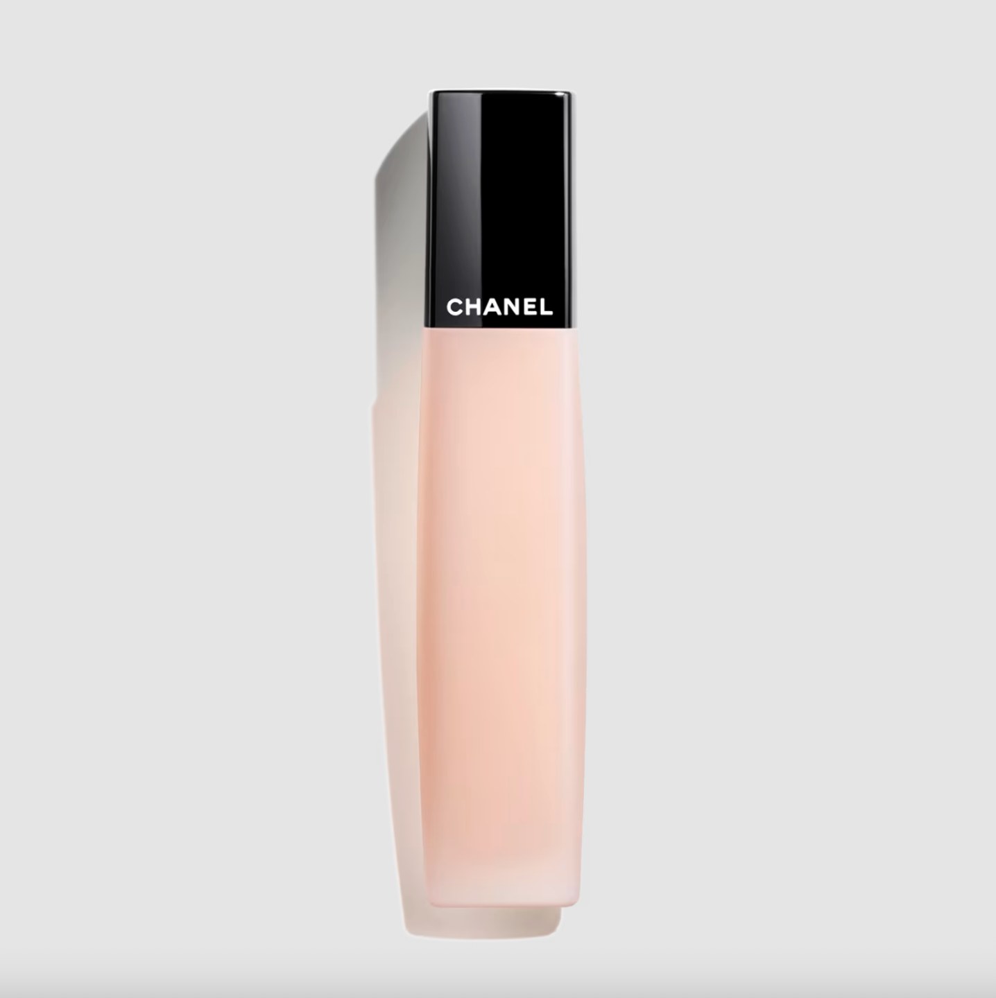 Chanel Beauty L'Huile Camélia Hydrating and Fortifying Nail Oil